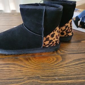 Serra ladies suede boots size 10